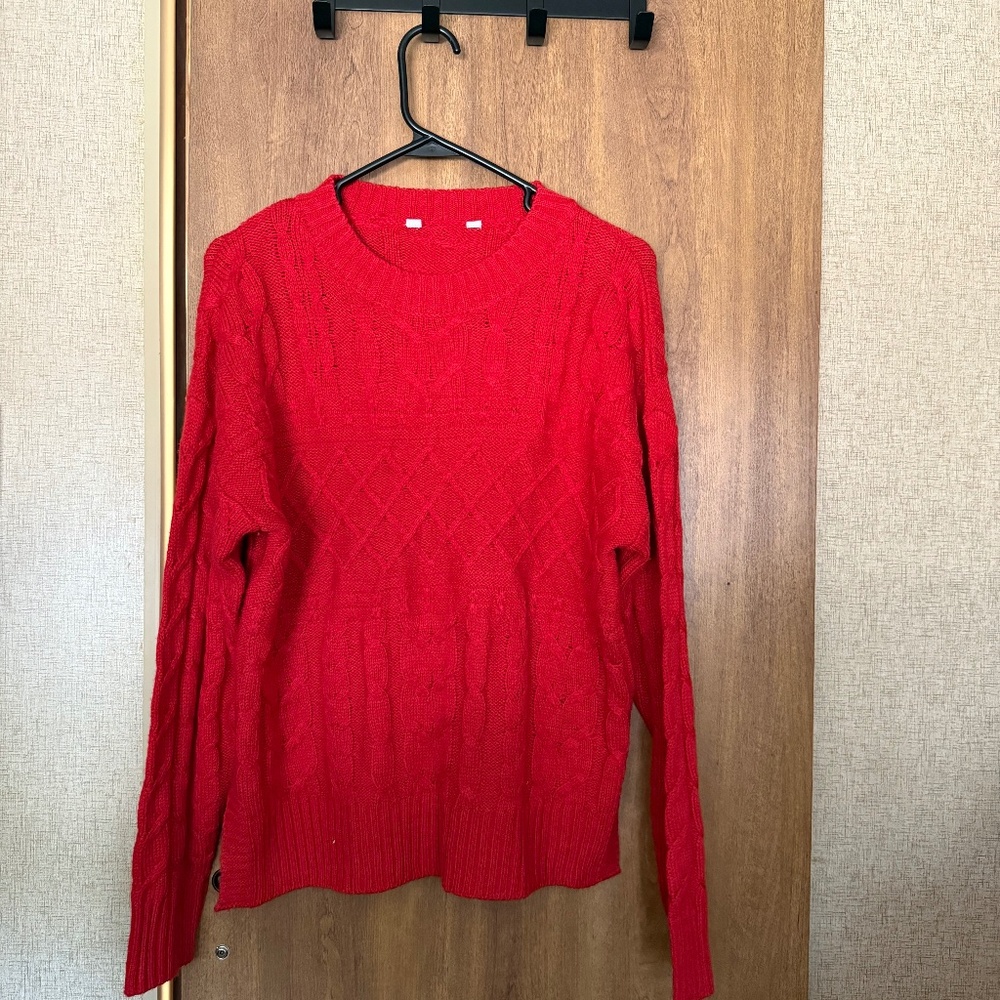 Cable knit sweater